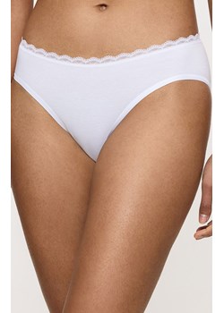 Triumph figi damskie tai Feel Of Cotton 10224973-0003, Kolor biały, Rozmiar 36, Triumph ze sklepu Primodo w kategorii Majtki damskie - zdjęcie 184094855