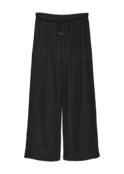 Vero Moda Spodnie w kolorze czarnym ze sklepu Limango Polska w kategorii Spodnie damskie - zdjęcie 184097027