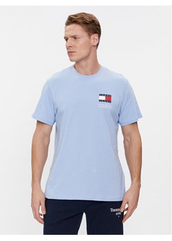 Tommy Jeans T-Shirt Essential Flag DM0DM18263 Błękitny Slim Fit ze sklepu MODIVO w kategorii T-shirty męskie - zdjęcie 184105549