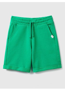 Benetton Bermudy w kolorze zielonym ze sklepu Limango Polska w kategorii Spodenki chłopięce - zdjęcie 184108888