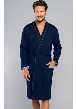Granatowy szlafrok męski z długim rękawem Gabriel, Kolor granatowo-szary, Rozmiar M, Italian Fashion - id: 128999 - marki Italian Fashion - 184128406 Granatowy szlafrok męski z długim rękawem Gabriel, Kolor granatowo-szary, Rozmiar M, Italian Fashion ze sklepu Intymna w kategorii Szlafroki męskie - zdjęcie 184128406