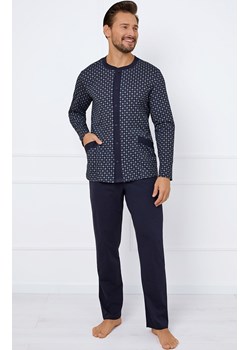 Piżama męska na długi rękaw i długie spodnie Rajmund, Kolor granatowy-wzór, Rozmiar L, Italian Fashion ze sklepu Intymna w kategorii Piżamy męskie - zdjęcie 184129437