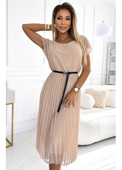 Plisowana beżowa sukienka midi z czarnym paskiem 548-1, Kolor beżowy, Rozmiar one size, NUMOCO BASIC ze sklepu Intymna w kategorii Sukienki - zdjęcie 184140965