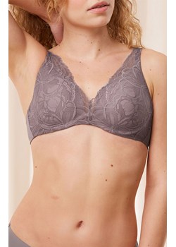 Triumph biustonosz push-up Body Make-Up Illusion Lace WP 10219710-3091, Kolor gołębi, Rozmiar 70C, Triumph ze sklepu Intymna w kategorii Biustonosze - zdjęcie 184152298