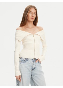 Guess Sweter W5YR03 Z30I2 Écru Slim Fit ze sklepu MODIVO w kategorii Swetry damskie - zdjęcie 184155455