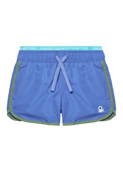United Colors Of Benetton Szorty kąpielowe 5JD00X00R Niebieski Regular Fit ze sklepu MODIVO w kategorii Spodenki chłopięce - zdjęcie 184158558