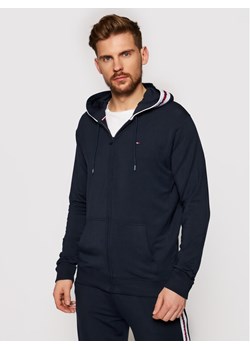 Tommy Hilfiger Bluza Hwk UM0UM01929 Granatowy Regular Fit - id: 0000207933170 - marki Tommy Hilfiger - 184158577 Tommy Hilfiger Bluza Hwk UM0UM01929 Granatowy Regular Fit ze sklepu MODIVO w kategorii Bluzy męskie - zdjęcie 184158577
