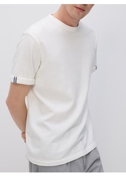 Reserved - Strukturalny t-shirt comfort fit - złamana biel ze sklepu Reserved w kategorii T-shirty męskie - zdjęcie 184161909
