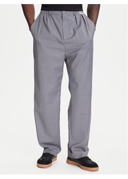 Kappa Spodnie materiałowe 62131TW Szary Regular Fit ze sklepu MODIVO w kategorii Spodnie męskie - zdjęcie 184162856