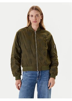 Guess Kurtka bomber W5YL08 WHDK2 Khaki Regular Fit ze sklepu MODIVO w kategorii Kurtki męskie - zdjęcie 184162888