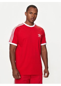adidas T-Shirt Adicolor Classics 3-Stripes T-Shirt IA4852 Czerwony Regular Fit ze sklepu MODIVO w kategorii T-shirty męskie - zdjęcie 184162898