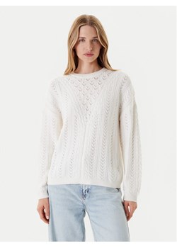 Guess Sweter W5YR56 Z2ZK2 Biały Regular Fit ze sklepu MODIVO w kategorii Swetry damskie - zdjęcie 184164978