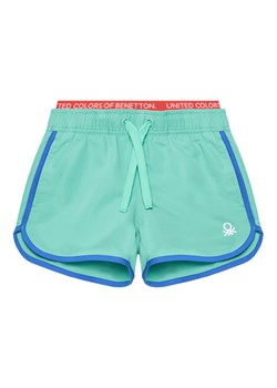 United Colors Of Benetton Szorty kąpielowe 5JD00X00R Zielony Regular Fit ze sklepu MODIVO w kategorii Spodenki chłopięce - zdjęcie 184167556