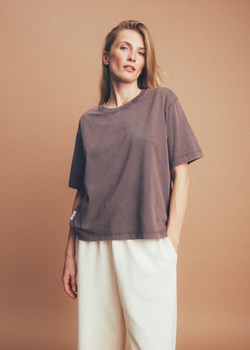 T-shirt damski o klasycznym kroju ze sklepu Diverse w kategorii Bluzki damskie - zdjęcie 184173037