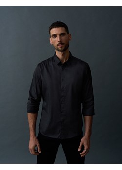 Elegancka koszula o dopasowanym kroju ze sklepu Diverse w kategorii Koszule męskie - zdjęcie 184173677