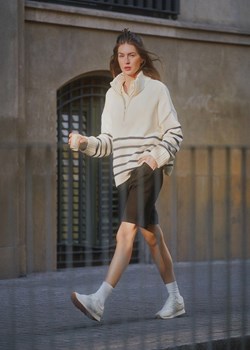Sweter z rozpinanym golfem ze sklepu Diverse w kategorii Swetry damskie - zdjęcie 184175735