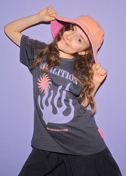 Dziecięcy t-shirt z kolorowym nadrukiem ze sklepu Diverse w kategorii Bluzki dziewczęce - zdjęcie 184177687
