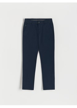 Reserved - Spodnie chino slim fit - granatowy ze sklepu Reserved w kategorii Spodnie męskie - zdjęcie 184184908