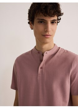 Reserved - Koszulka polo regular ze stójką - brudny róż ze sklepu Reserved w kategorii T-shirty męskie - zdjęcie 184185019