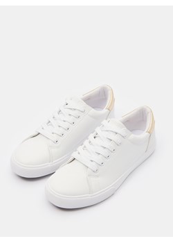 Mohito - Sneakersy - biały ze sklepu Mohito w kategorii Trampki damskie - zdjęcie 184186235