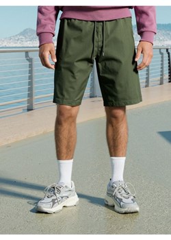 Sinsay - Szorty jogger - khaki ze sklepu Sinsay w kategorii Spodenki męskie - zdjęcie 184190776