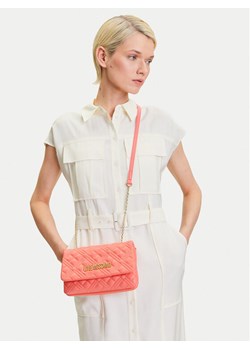 Torebka LOVE MOSCHINO JC4097PP1MLA0464 Koralowy ze sklepu eobuwie.pl w kategorii Listonoszki - zdjęcie 184191628