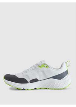 Męskie buty do biegania w terenie Original Trail 4F 4FRSS25FSPOM144 - białe ze sklepu Sportstylestory.com w kategorii Buty sportowe męskie - zdjęcie 184195987