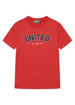 United Colors Of Benetton T-Shirt 3I1XC10N3 Czerwony Regular Fit ze sklepu MODIVO w kategorii T-shirty chłopięce - zdjęcie 184197066