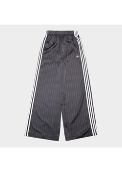 ADIDAS SPODNIE WIDE LEG PANTS ze sklepu JD Sports  w kategorii Spodnie damskie - zdjęcie 184200199