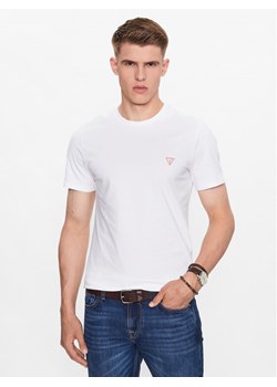 Guess T-Shirt M2YI36 I3Z14 Biały Slim Fit ze sklepu MODIVO w kategorii T-shirty męskie - zdjęcie 184203738
