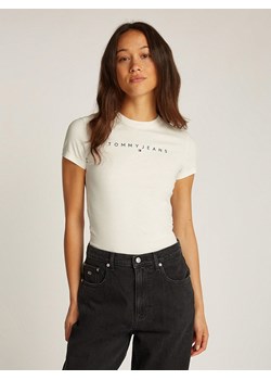TOMMY JEANS Koszulka w kolorze kremowym ze sklepu Limango Polska w kategorii Bluzki damskie - zdjęcie 184205878