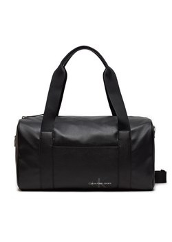 Torba weekendowa Calvin Klein Jeans Monogram Soft Flight Duffle43 K50K512037 Czarny ze sklepu eobuwie.pl w kategorii Torby podróżne - zdjęcie 184206516