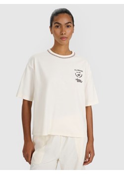 Damski t-shirt oversize z nadrukiem 4F 4FRSS25TTSHF2979 - biały - id: 291944 - marki 4F - 184208187 Damski t-shirt oversize z nadrukiem 4F 4FRSS25TTSHF2979 - biały ze sklepu Sportstylestory.com w kategorii Bluzki damskie - zdjęcie 184208187