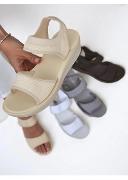 Royalfashion Damskie sandały na grubszej podeszwie Viva Flex ze sklepu royalfashion.pl w kategorii Sandały damskie - zdjęcie 184220217