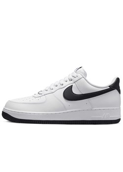 Buty męskie Nike Air Force 1 '07 FQ4296-101 - białe ze sklepu streetstyle24.pl w kategorii Buty sportowe męskie - zdjęcie 184226528