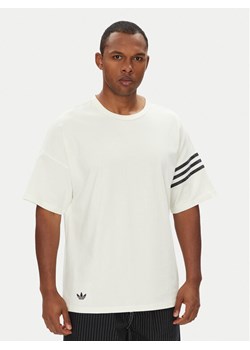 adidas T-Shirt Neuclassics HZ3698 Biały Oversize ze sklepu MODIVO w kategorii T-shirty męskie - zdjęcie 184231947