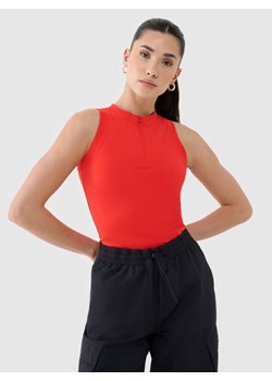 Damski top z zapięciem 4F 4FRSS25TSLEF221 - czerwony ze sklepu Sportstylestory.com w kategorii Bluzki damskie - zdjęcie 184234216