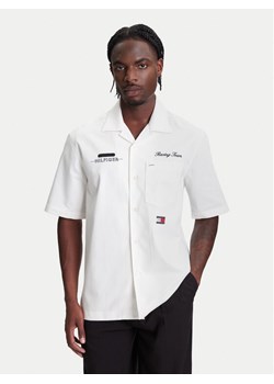 Tommy Hilfiger Koszula F1 Movie Mechanics MW0MW41476 Écru Boxy Fit ze sklepu MODIVO w kategorii Koszule męskie - zdjęcie 184235156