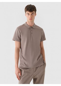 Męska koszulka polo 4F 4FRAW24TPTSM573 - brązowy ze sklepu Sportstylestory.com w kategorii T-shirty męskie - zdjęcie 184236519