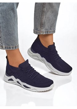 Royalfashion Materiałowe sneakersy damskie Kaenno ze sklepu royalfashion.pl w kategorii Buty sportowe damskie - zdjęcie 184238047