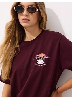 Mohito - Bawełniany t-shirt z nadrukiem - mahoń ze sklepu Mohito w kategorii Bluzki damskie - zdjęcie 184238799