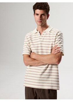Reserved - Koszulka polo regular w paski - beżowy ze sklepu Reserved w kategorii T-shirty męskie - zdjęcie 184241558