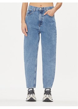 Tommy Jeans Jeansy DW0DW14707 Niebieski Mom Fit ze sklepu MODIVO w kategorii Jeansy damskie - zdjęcie 184248516