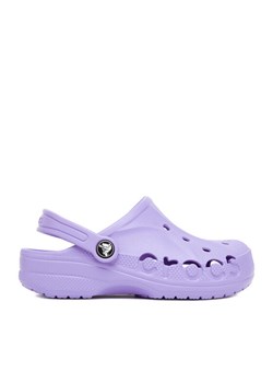 Crocs Klapki BAYA CLOG KIDS 207013-5PY Fioletowy ze sklepu MODIVO w kategorii Klapki dziecięce - zdjęcie 184256749