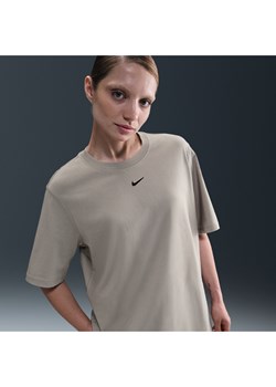 T-shirt damski Nike Sportswear Essential - Szary ze sklepu Nike poland w kategorii Bluzki damskie - zdjęcie 184265128