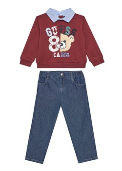 Guess Komplet bluza i spodnie materiałowe N5YG13 KAX74 Bordowy Regular Fit ze sklepu MODIVO w kategorii Komplety chłopięce - zdjęcie 184269399