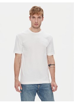 Calvin Klein T-Shirt K10K112749 Biały Comfort Fit ze sklepu MODIVO w kategorii T-shirty męskie - zdjęcie 184269439