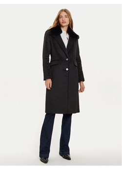 Guess Płaszcz zimowy Nancy W4BL32 WGJG2 Czarny Regular Fit ze sklepu MODIVO w kategorii Płaszcze damskie - zdjęcie 184271826