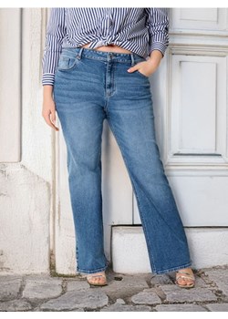 Sinsay - Jeansy bootcut PLUS SIZE - niebieski - id: 776DB-55J - marki Sinsay - 184277056 Sinsay - Jeansy bootcut PLUS SIZE - niebieski ze sklepu Sinsay w kategorii Jeansy damskie - zdjęcie 184277056
