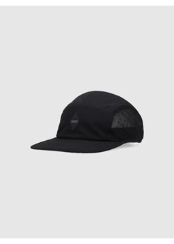 Czapka do biegania uniseks 4F 4FWSS25AFCAU106 - czarna ze sklepu Sportstylestory.com w kategorii Czapki z daszkiem męskie - zdjęcie 184280065